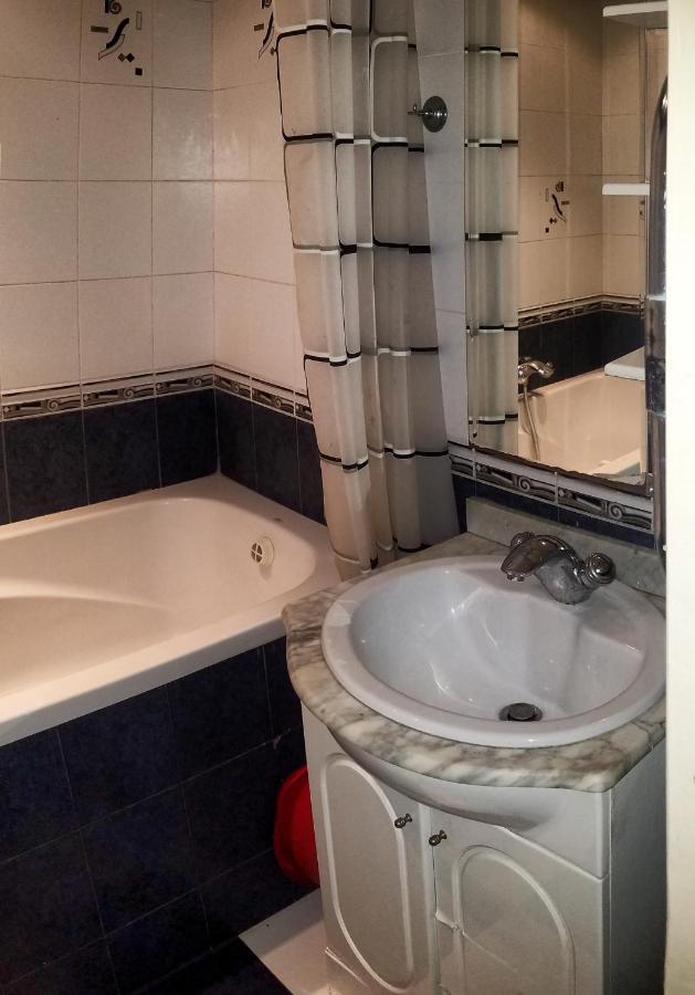 Viktor Apartment Chornomorsk Buitenkant foto